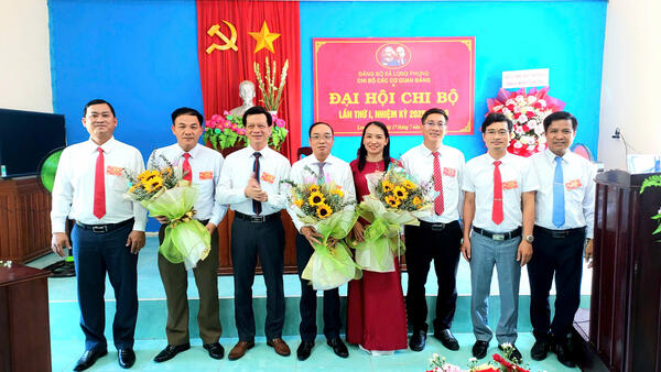 ĐẠI HỘI CHI BỘ CÁC CƠ QUAN ĐẢNG XÃ LONG PHỤNG LẦN THỨ I, NHIỆM KỲ 2025 – 2030
