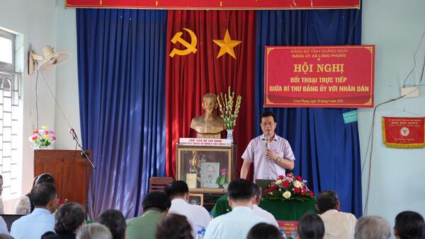 Long Phụng: Bí thư Đảng ủy xã đối thoại trực tiếp với Nhân dân thôn Bồ Đề