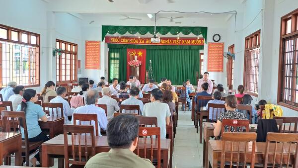 Tiếp tục thực hiện tốt tín dụng chính sách, đáp ứng kịp thời nhu cầu vốn vay cho hộ nghèo và các đối tượng chính sách khác