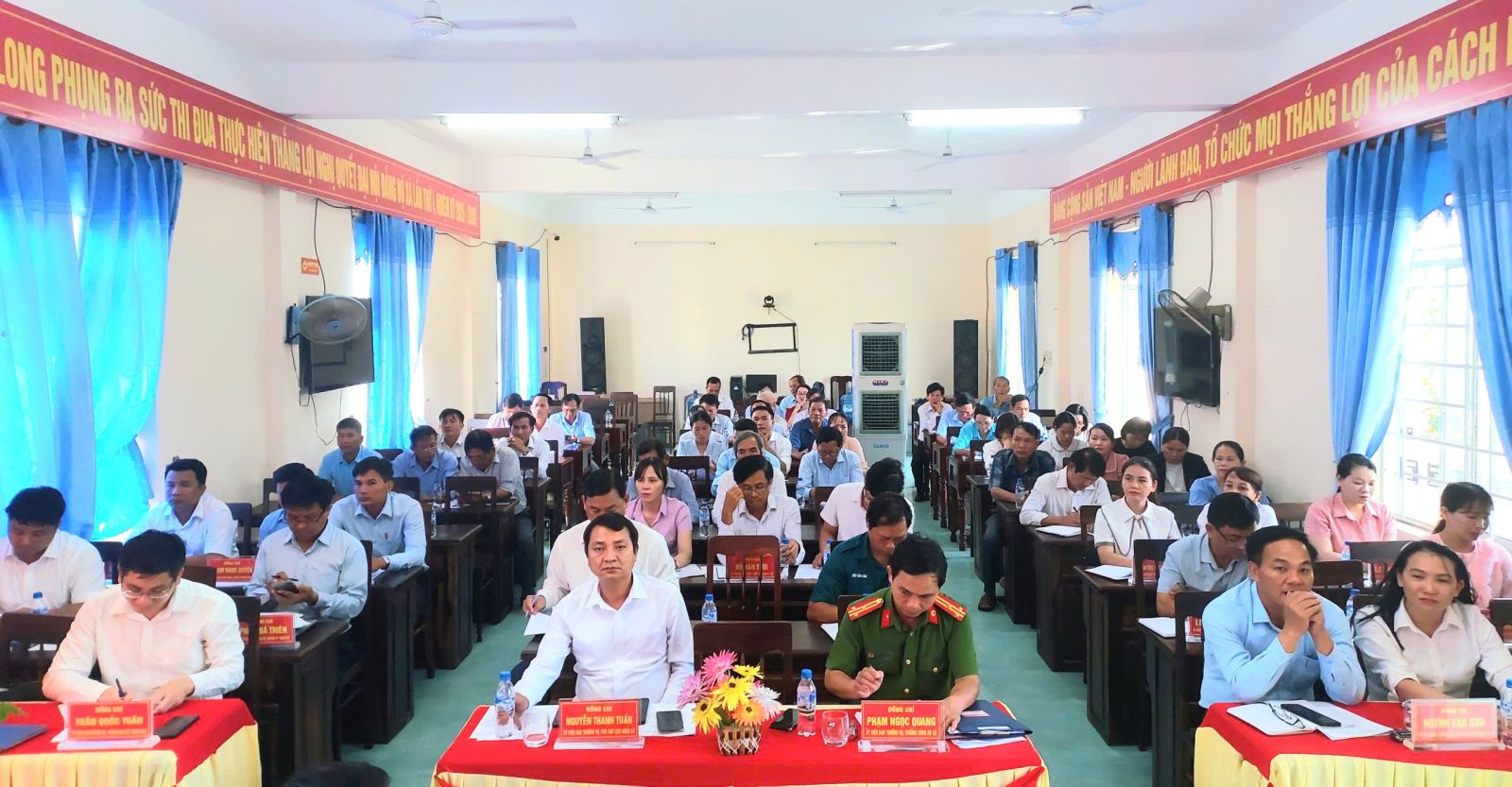 Đại biểu dự Hội nghị